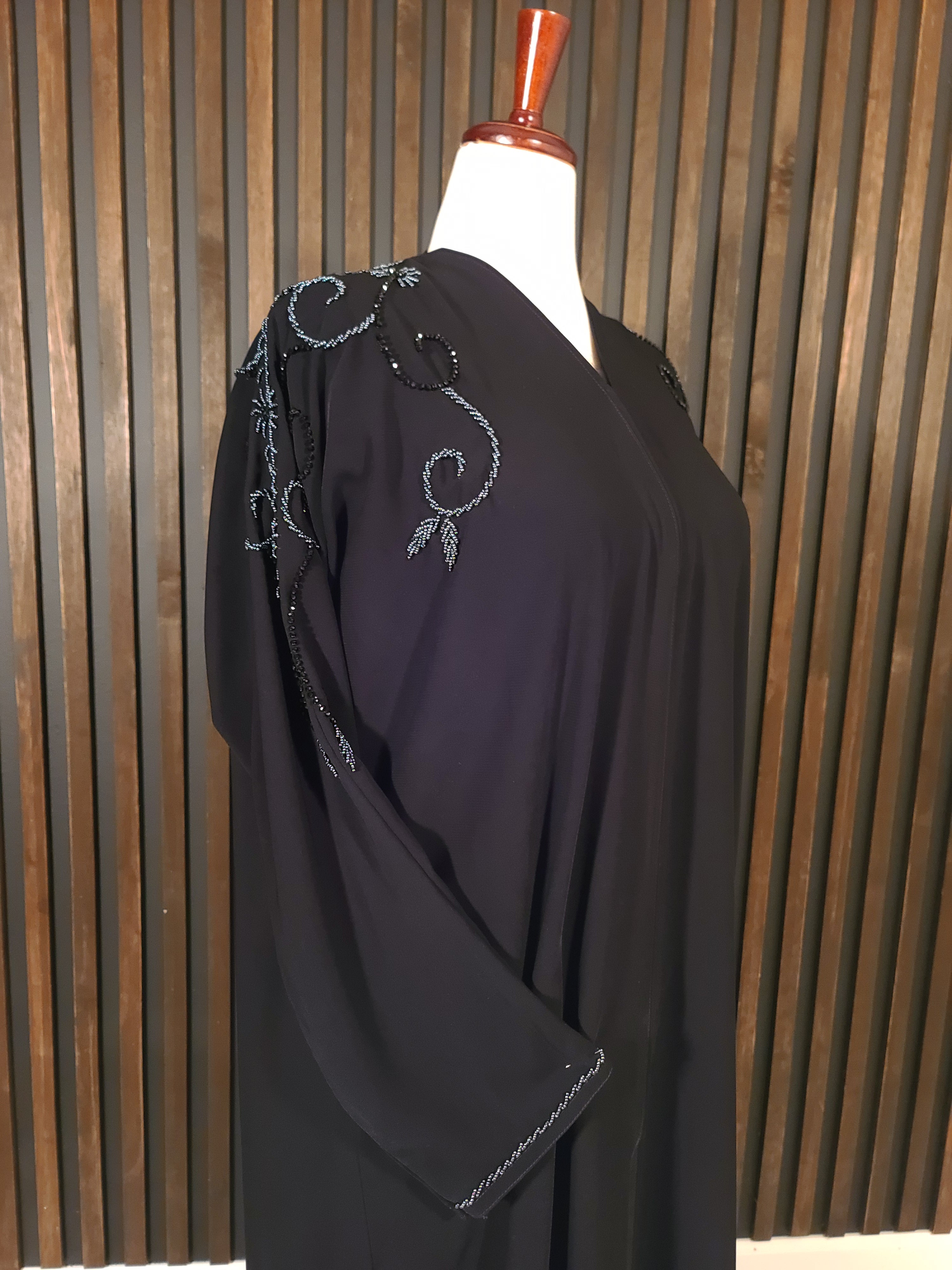 Najma – Beaded Abaya