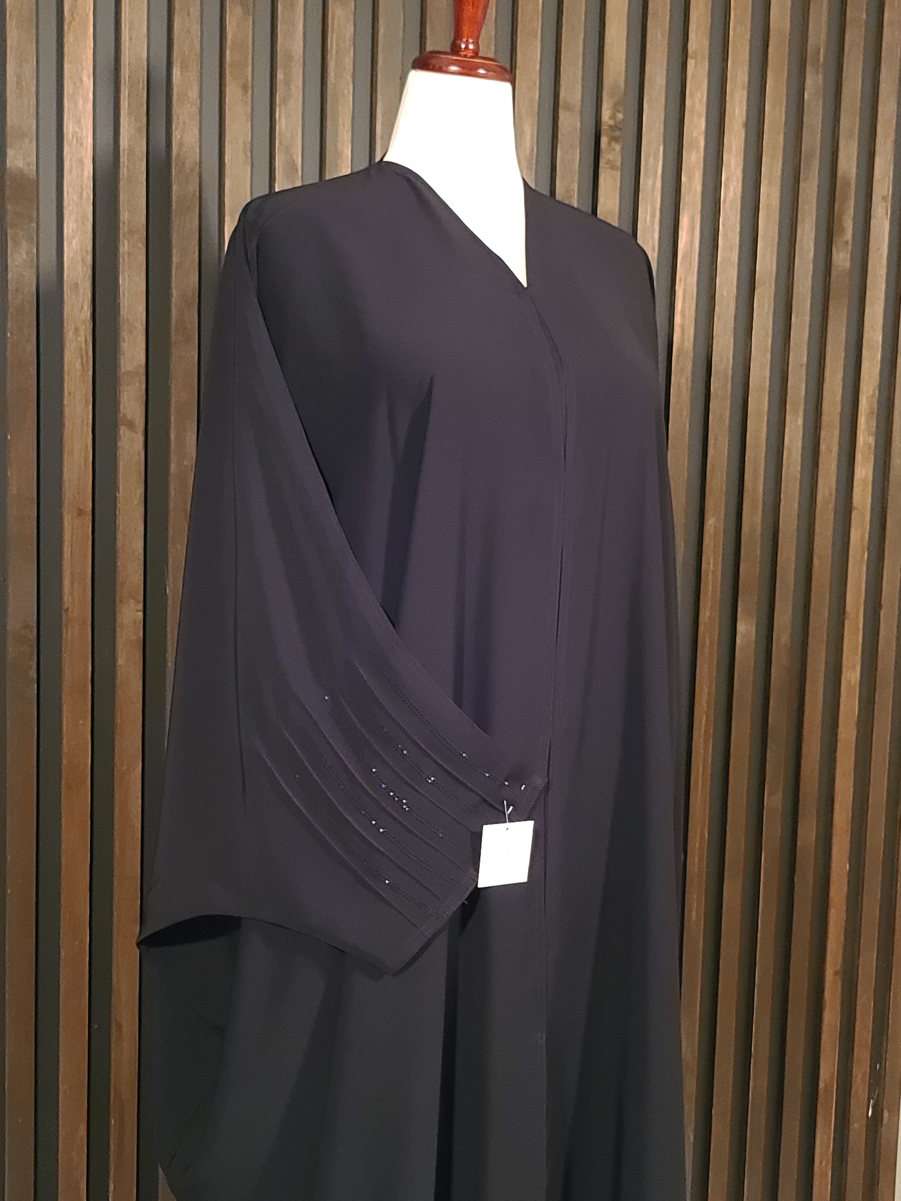 Melika – Bisht Abaya