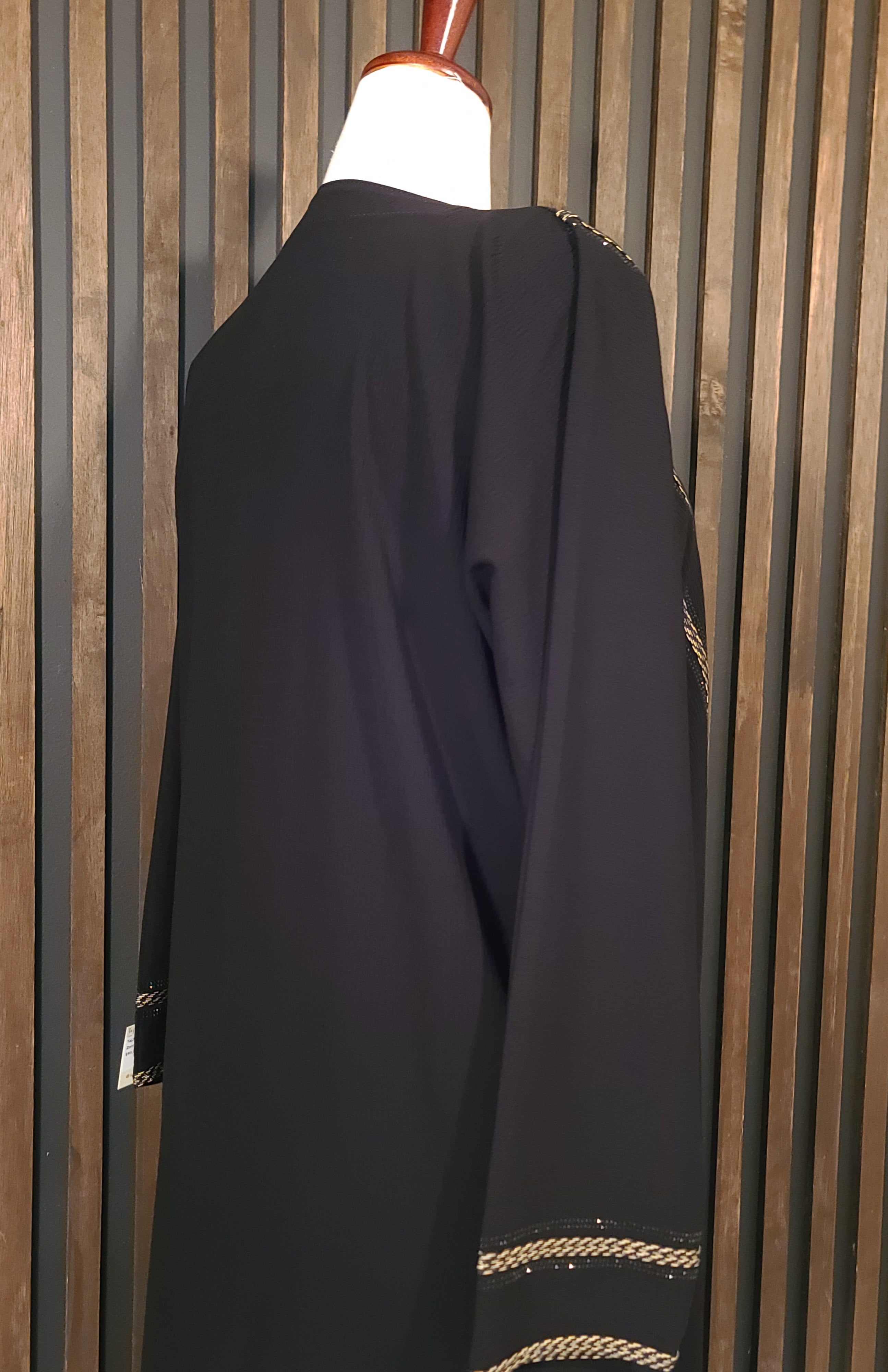 Taj 2 – Golden Ribbon Abaya