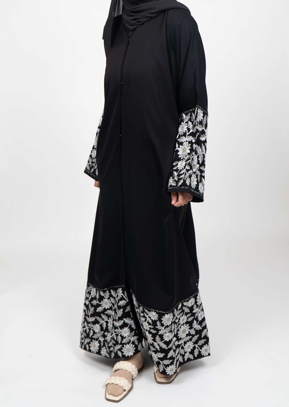 Lily – White Abaya