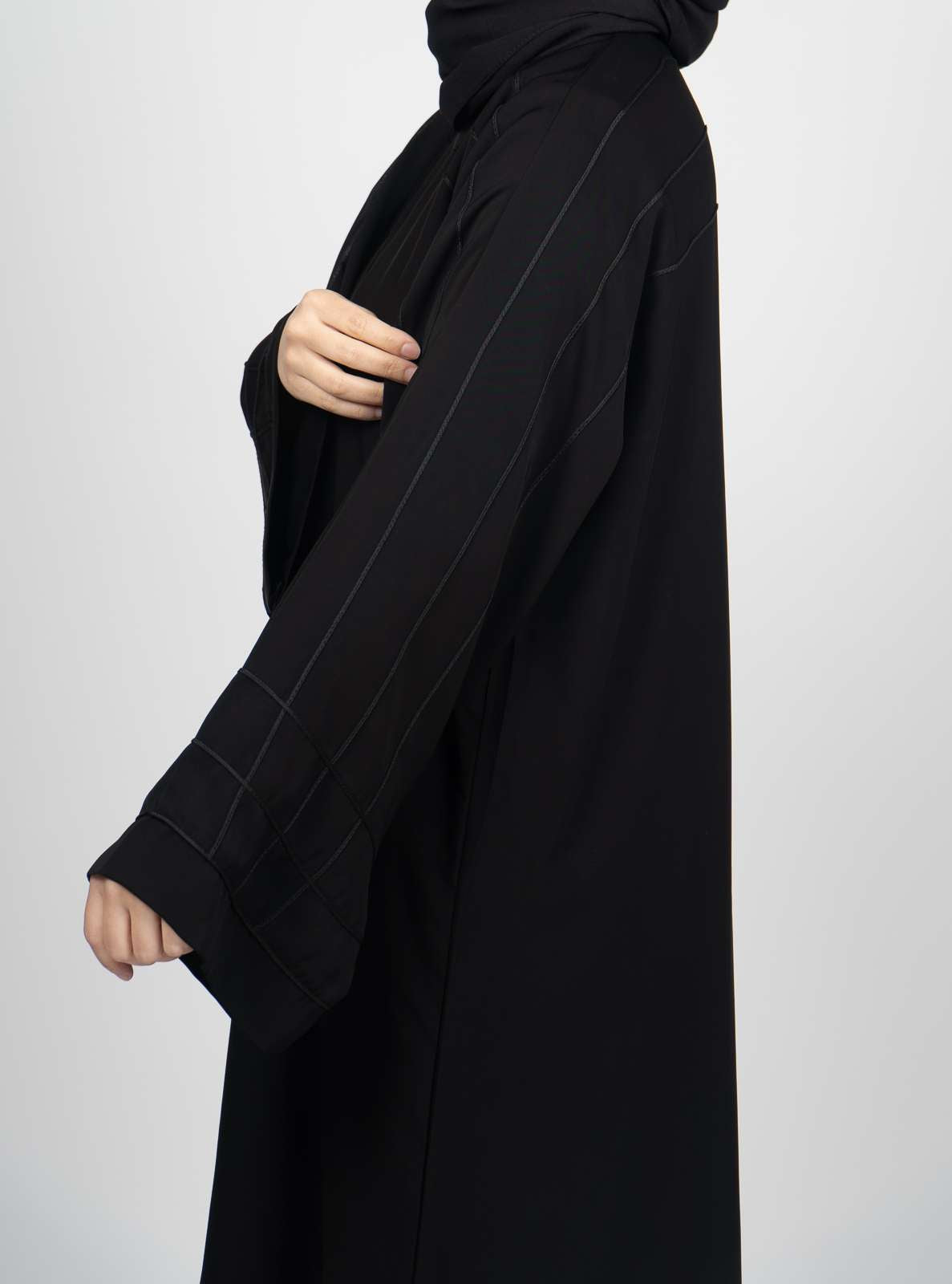 Alyas - Black Cording Abaya