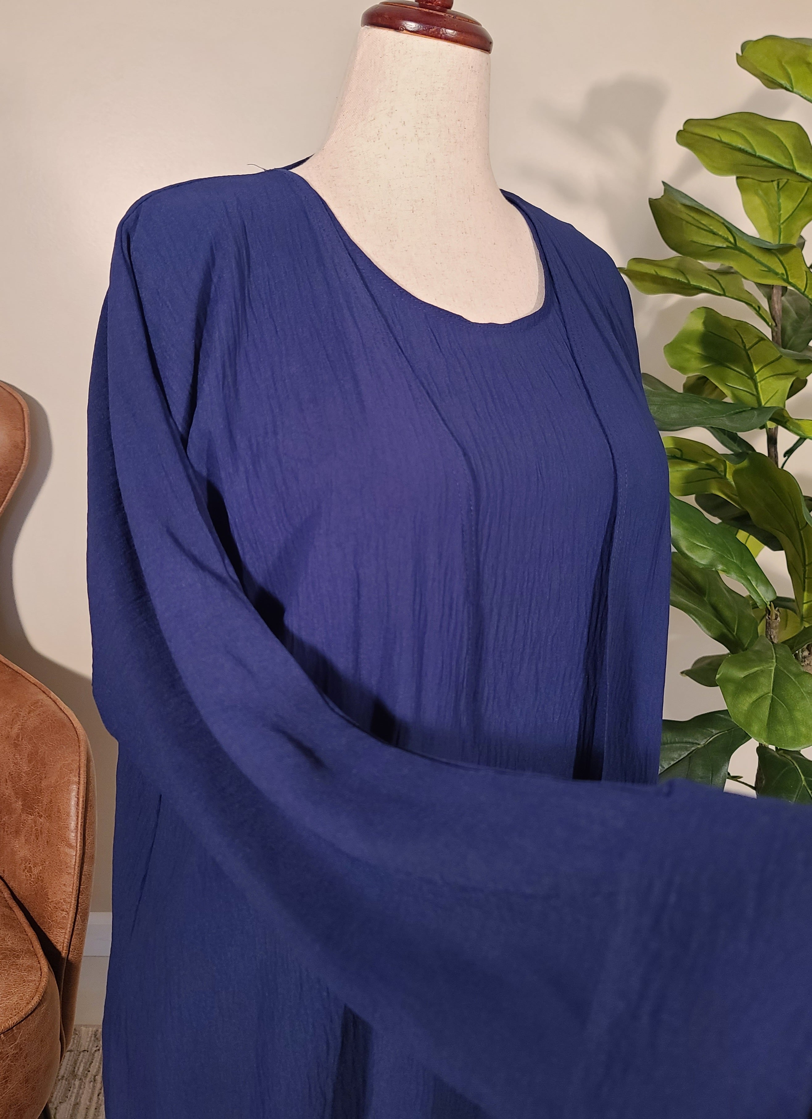 Khawla - Navy Abaya