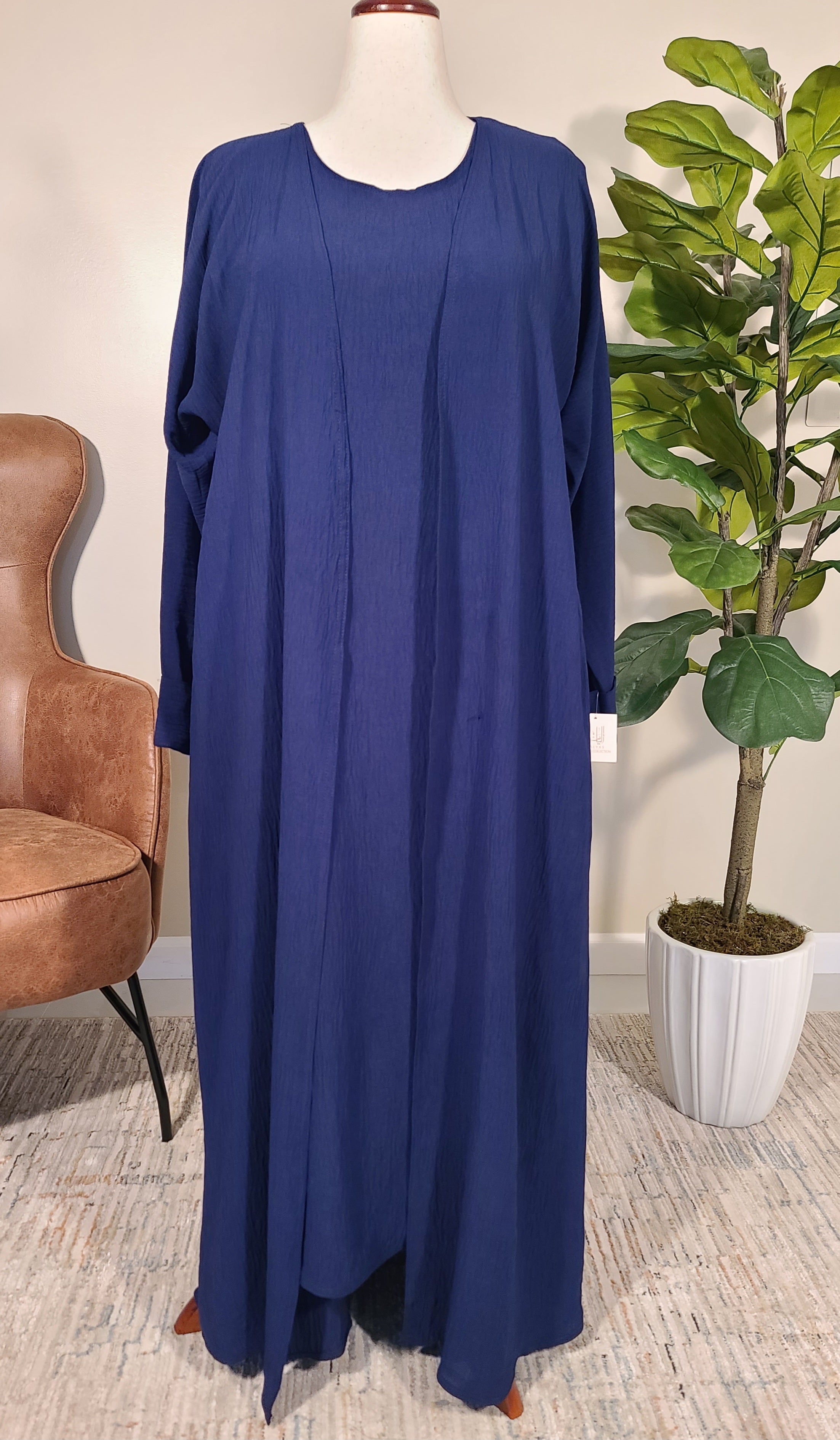 Khawla - Navy Abaya