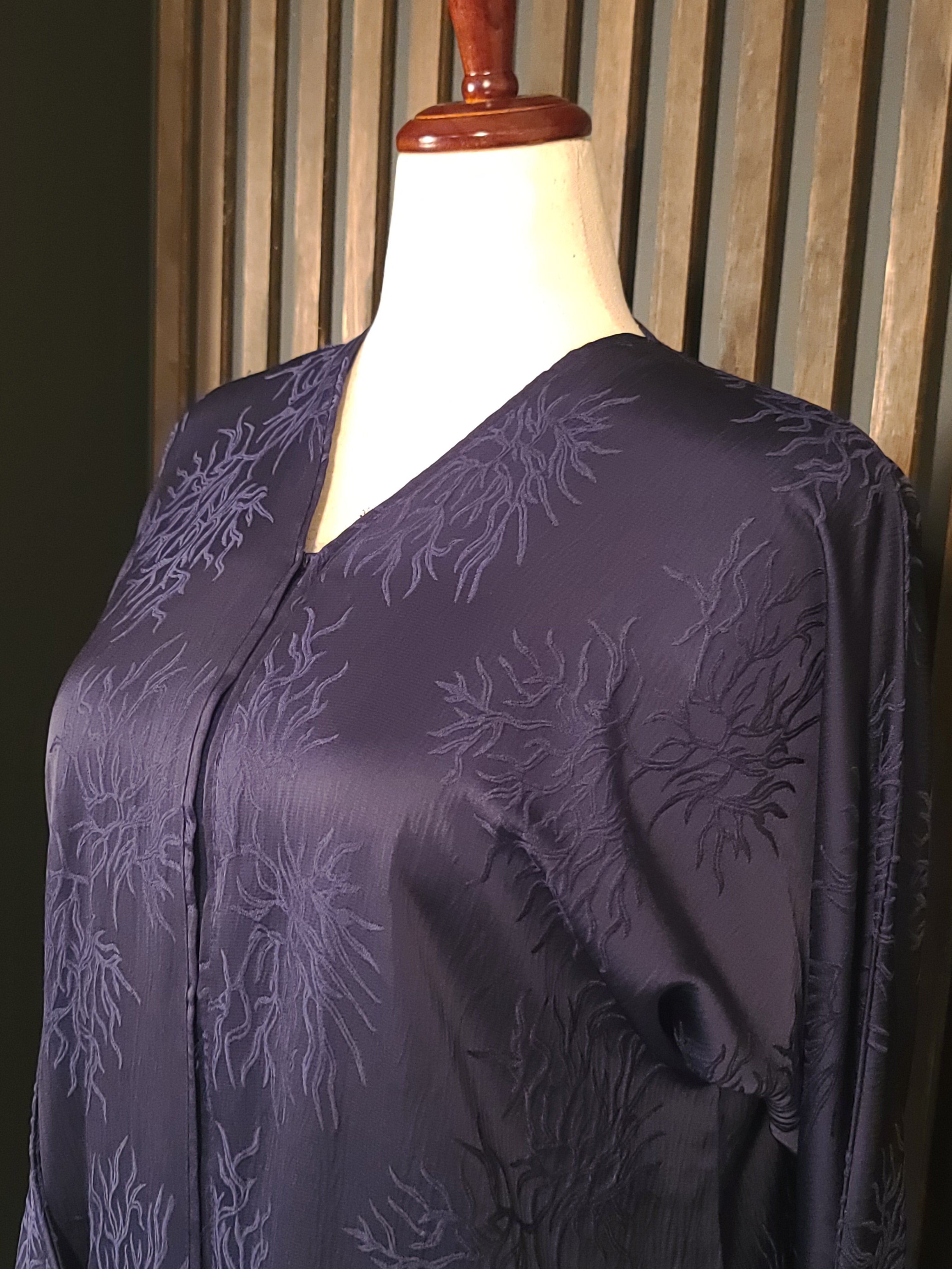 Dana - Navy Abaya