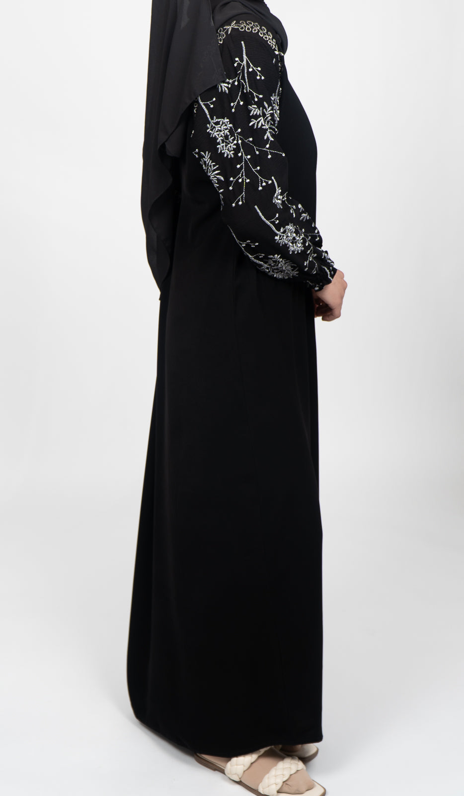 Teba – Silver or Gold Embroidery Abaya